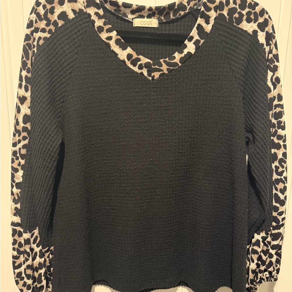 ODDY Black and Leopard Print Blouse